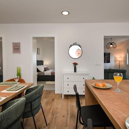 Veliki Apartman Petra Posedarje Kültér fotó