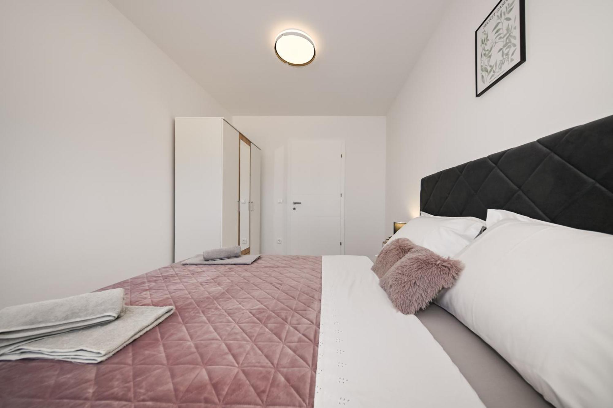 Veliki Apartman Petra Posedarje Szoba fotó